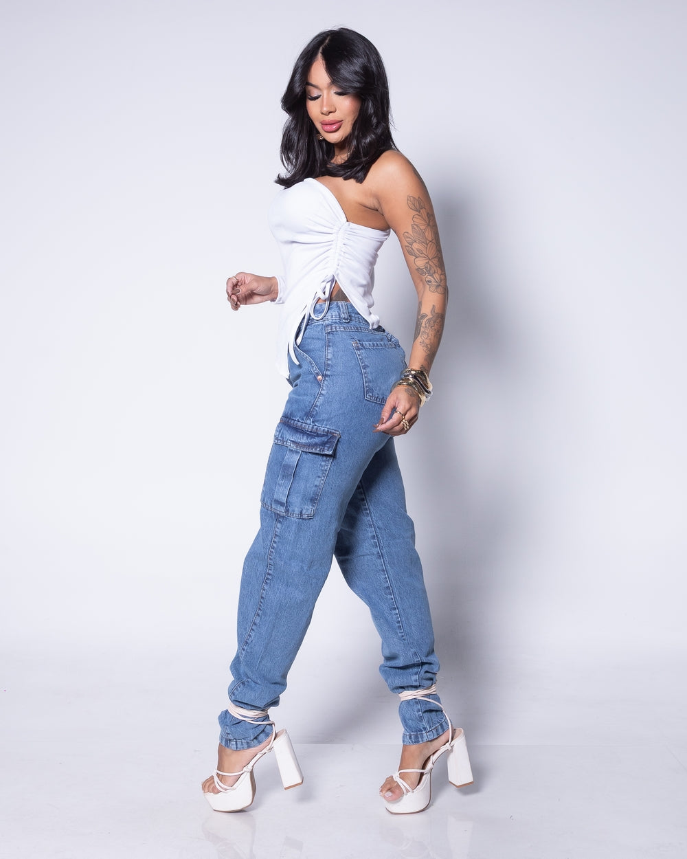 Calça Mom Cargo Jeans Dora 
 MARMORIZADO
