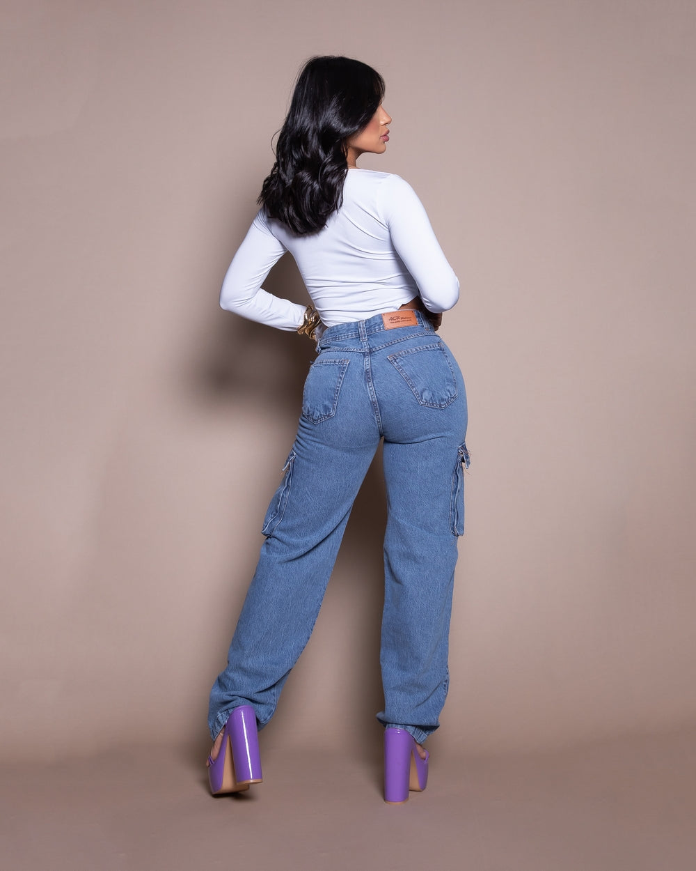 Calça Mom Cargo Juliete 
 MARMORIZADO ESCURO