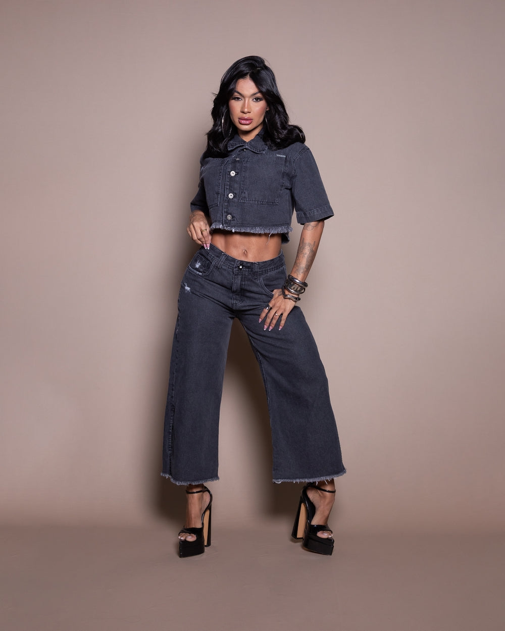 Calça Pantacourt Jeans Camila
Calça Pantacourt Camila
 MARMORIZADO BLACK