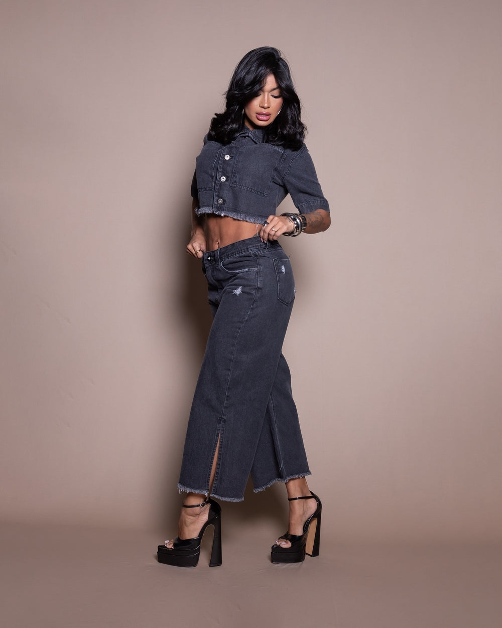 Calça Pantacourt Jeans Camila
Calça Pantacourt Camila
 MARMORIZADO BLACK