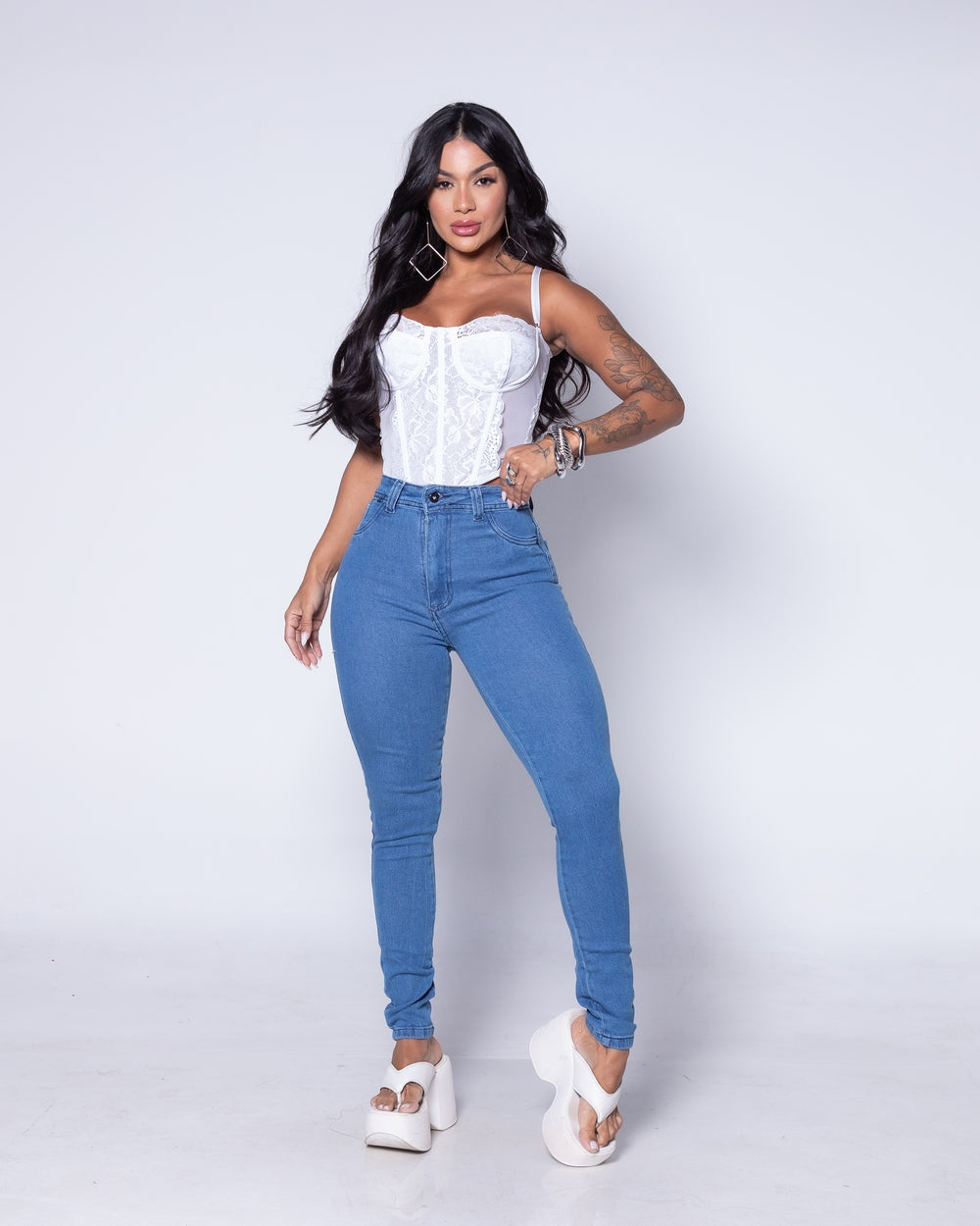 Calça Skinny Lycra Soraya
 DELAVE MEDIO