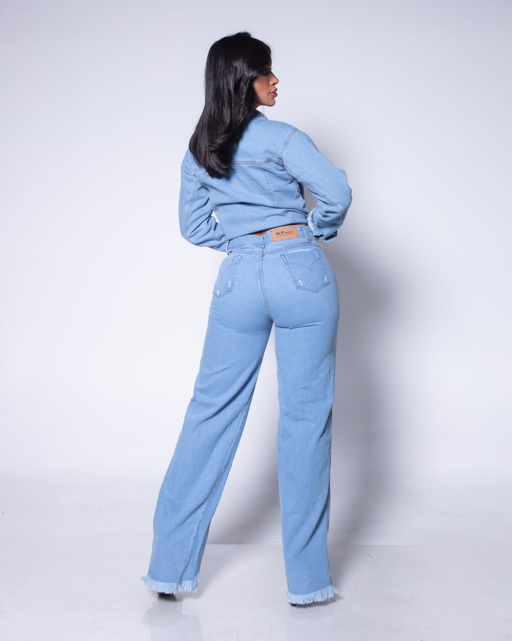 Jaqueta Claudia 100% Jeans
 DELAVE